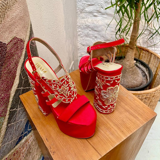 Buy Steve Madden Women Red Solid Heels - Heels for Women 7485534 | Myntra